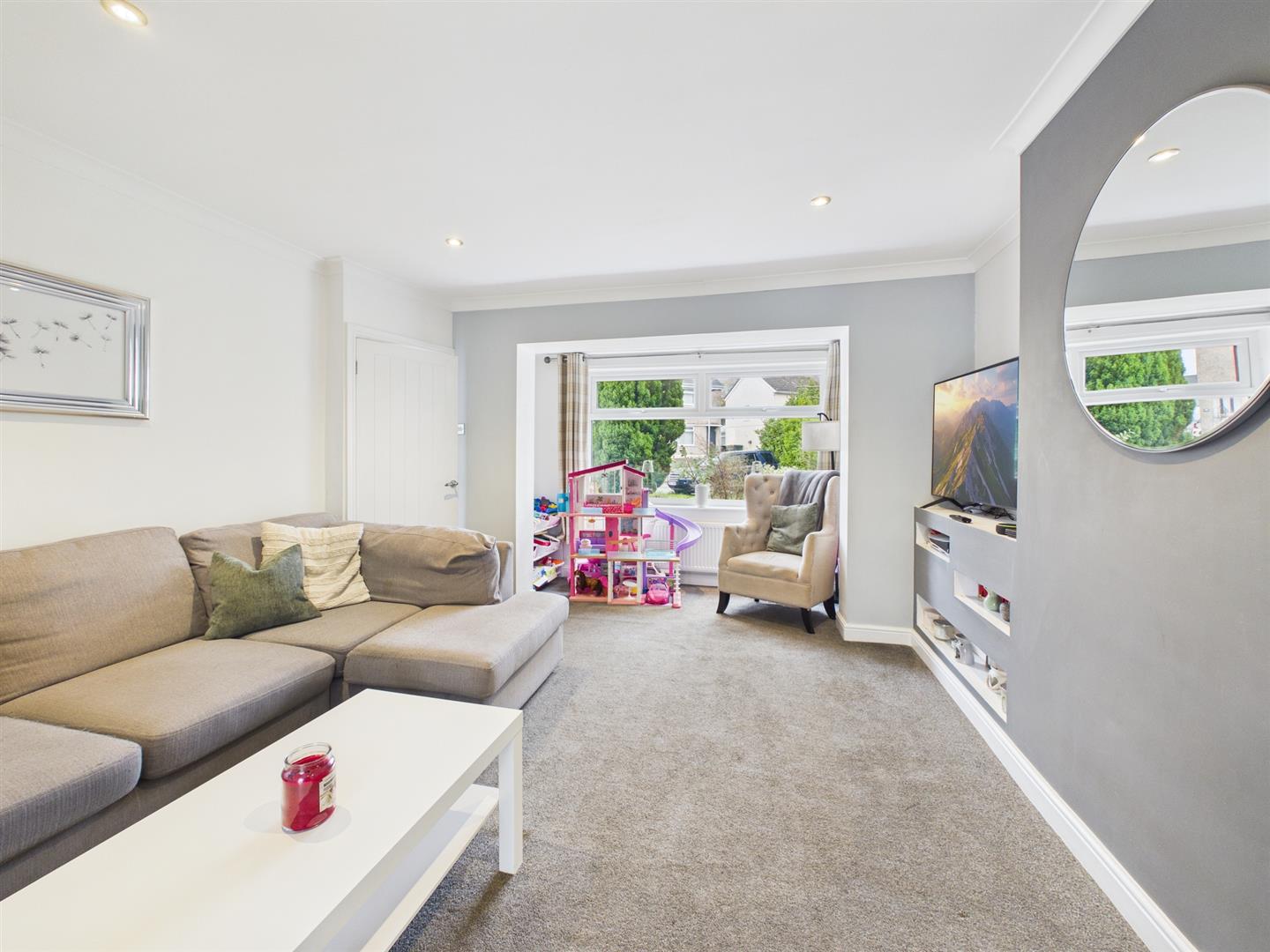 27 Vernon Crescent, Lancaster LA2 0LX